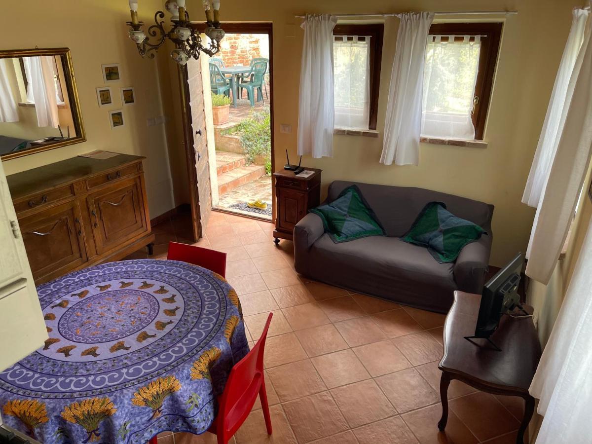 Al Giardino Degli Etruschi Guest House Chiusi Exterior photo